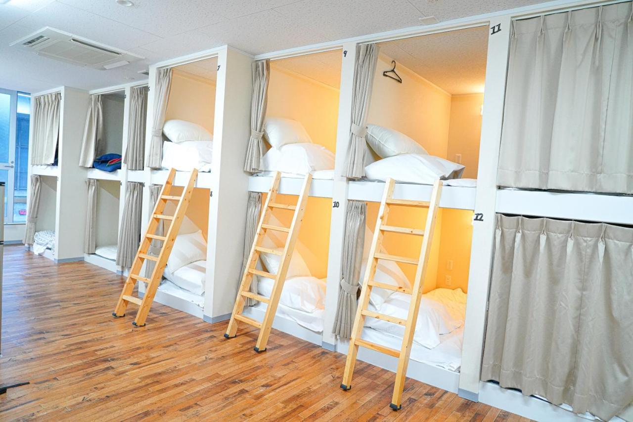 One Hostel Химедзи Экстерьер фото