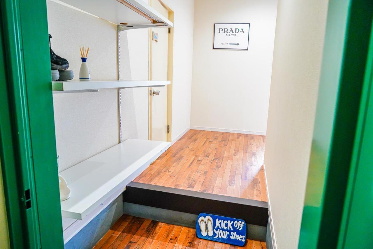 One Hostel Химедзи Экстерьер фото