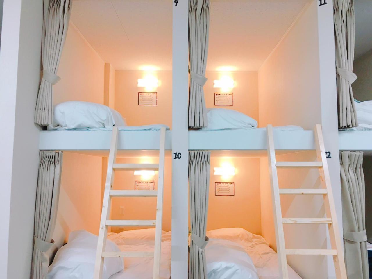 One Hostel Химедзи Экстерьер фото